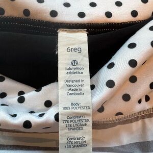 Lululemon white skort with adorable design